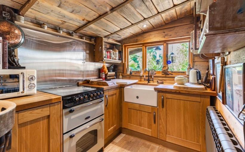 Jungle Cabin Martin Mill Luaran gambar