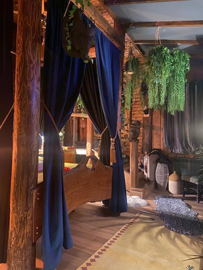 Jungle Cabin Martin Mill Luaran gambar